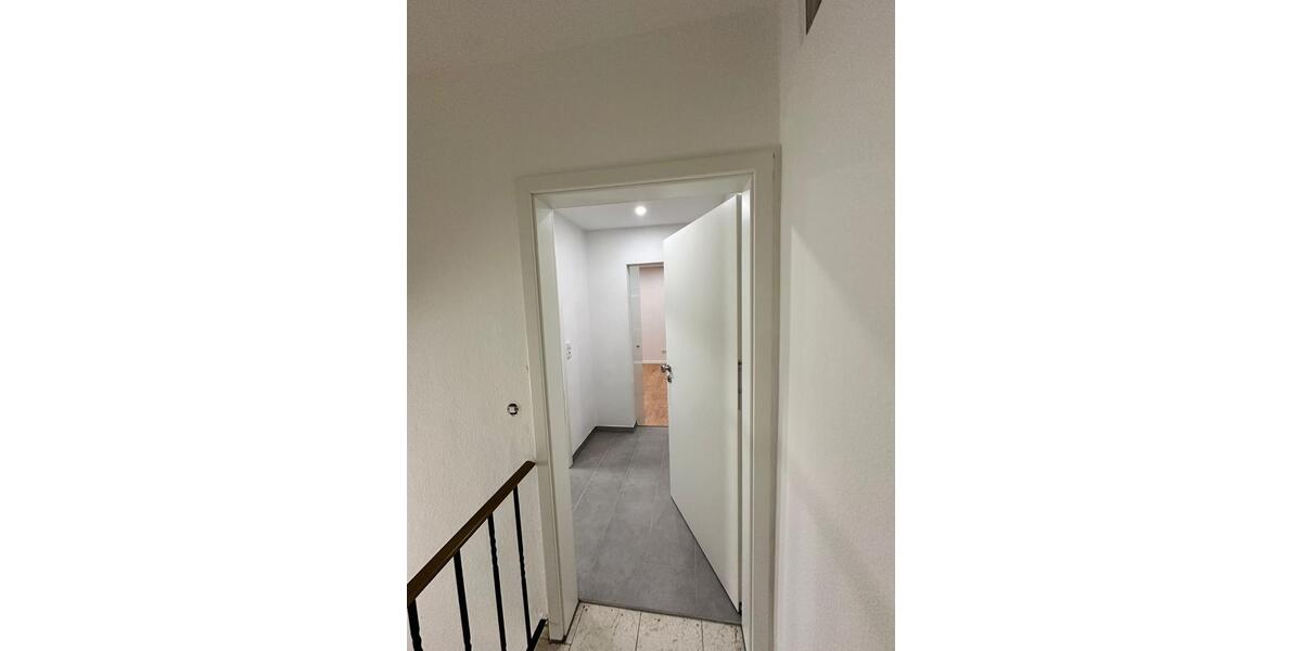 Etagenwohnung Mülheim-Kärlich Kärlich - 1 Zimmer, 37 m&sup2;, 480&euro; | Angebot:25354579