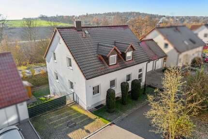 Haus zum Kaufen in Obertraubling 780.000 € 237 m²