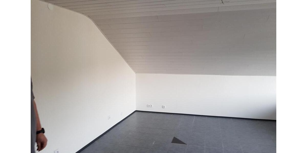Dachgeschoßwohnung Walldürn - 3.5 Zimmer, 75 m&sup2;, 170.000&euro; | Angebot:27072498
