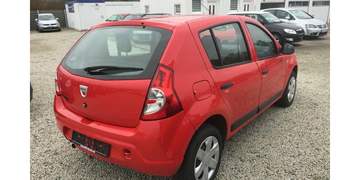 Dacia Sandero Ambiance,Tüv Neu.! 135.000 km 3.600 &euro; Himmelkron 95502