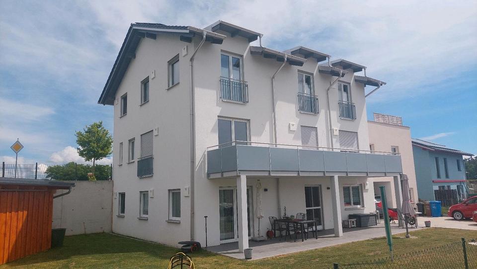 Erdgeschoßwohnung Falkenfels - 4 Zimmer, 118 m&sup2;, 1.000&euro; | Angebot:26459628
