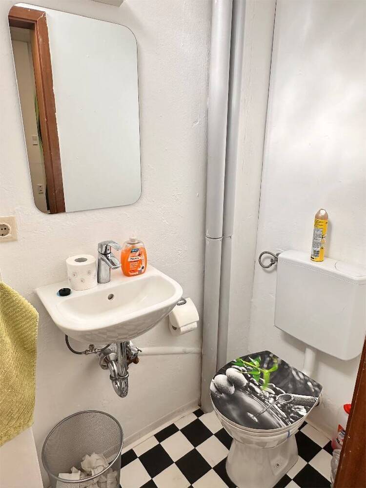 Relaisstraße: Ladenbüro in super Einkaufslage!