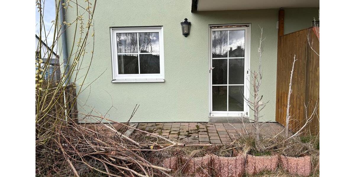 Hochparterre Helmbrechts - 2 Zimmer, 71 m&sup2;, 89.000&euro; | Angebot:25721230