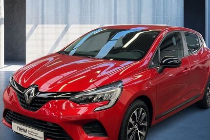 Renault Clio 24.713 km 14.480 &euro; Frankfurt / Main 60314