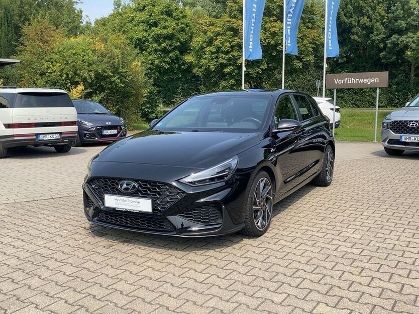 i30