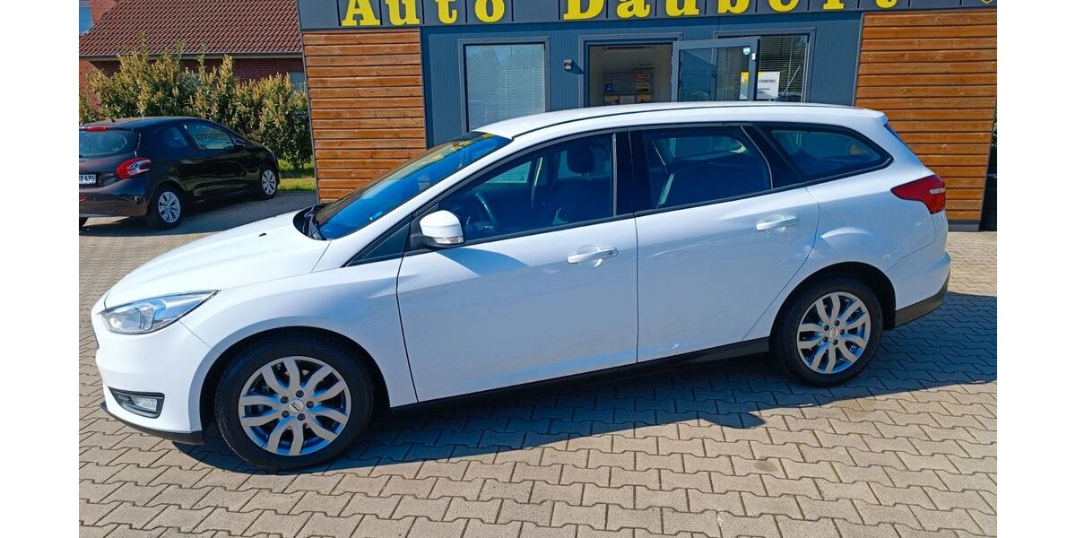 Ford Focus 115.000 km 8.900 &euro; Moormerland 26802