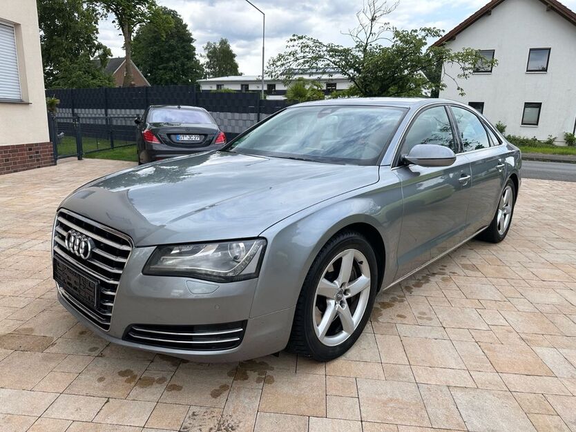 Audi A8 327.533 km 10.900 € Versmold 33775