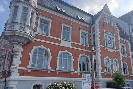 Stilvolles Kulturdenkmal Büro- u. Wohnflächen in zentraler Lage zimmer