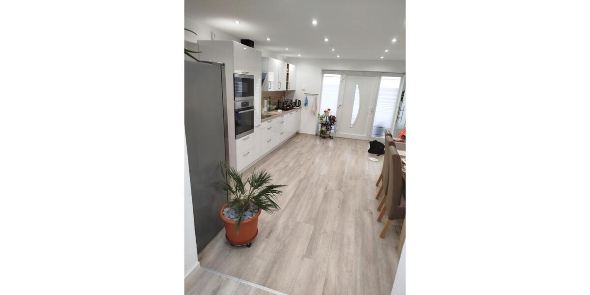 Mehrfamilienhaus, Wohnhaus Höheinöd - 7.5 Zimmer, 263 m&sup2;, 399.000&euro; | Angebot:26997468