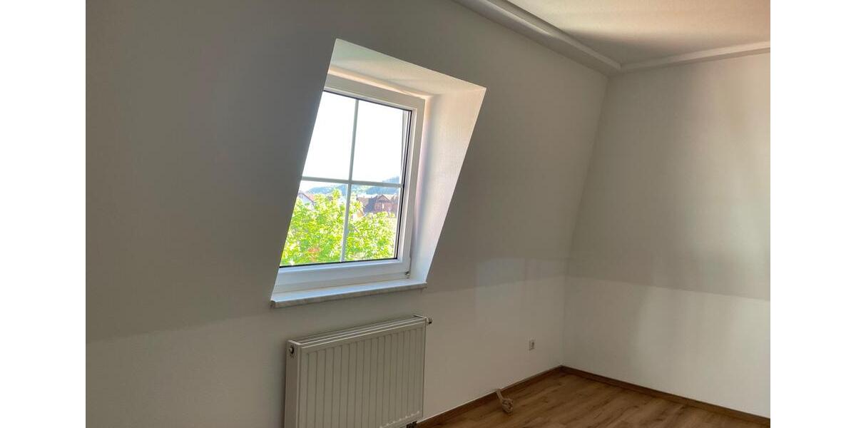 Etagenwohnung Meiningen - 2 Zimmer, 65 m&sup2;, 430&euro; | Angebot:26382583