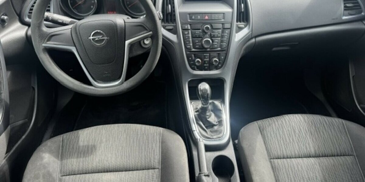 Opel Astra J 1.6 Lim. 5-trg. Selection 165.210 km 3.990 &euro; Neckarsulm 74172