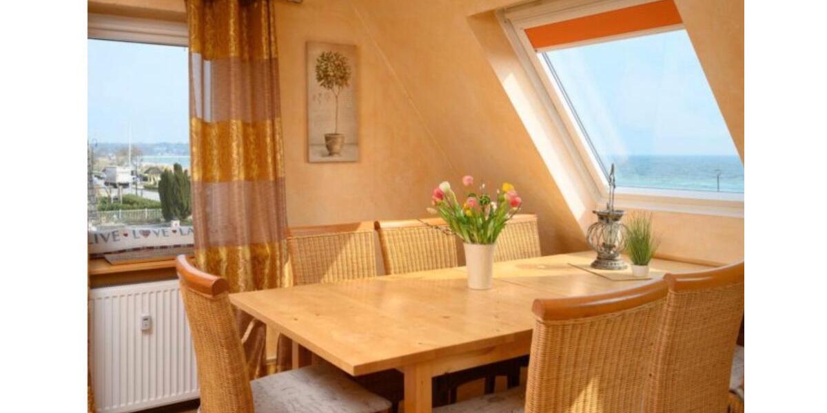 Dachgeschoßwohnung Scharbeutz - 3.5 Zimmer, 51 m&sup2;, 1.280&euro; | Angebot:26226496