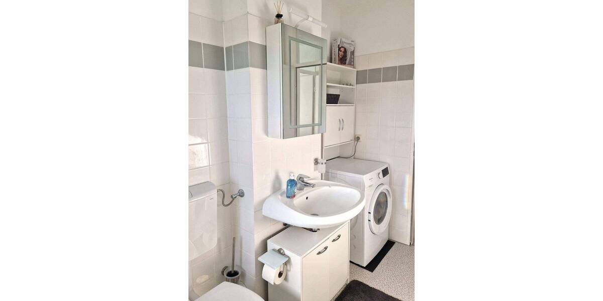 Etagenwohnung Berlin Rudow - 2 Zimmer, 65 m&sup2;, 880&euro; | Angebot:26842306