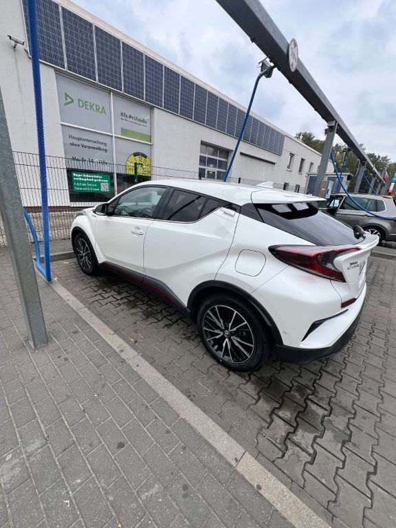 Toyota C-HR 92.300 km 16.600 € Berlin 13053
