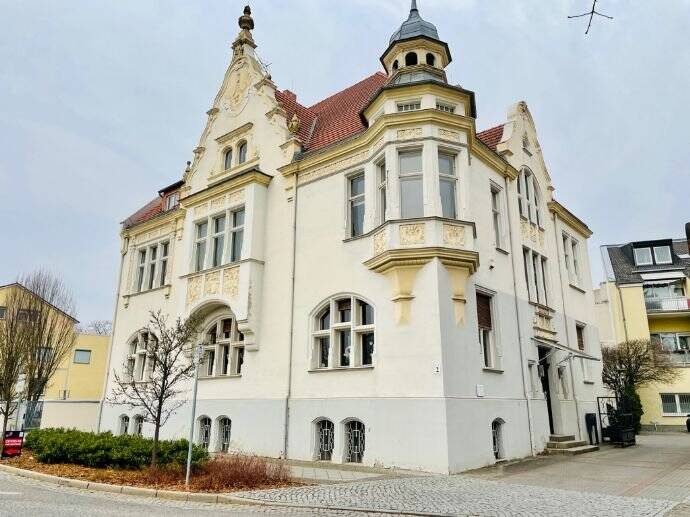 Repräsentative Büro-Praxisräume im Zentrum von Guben 6 zimmer