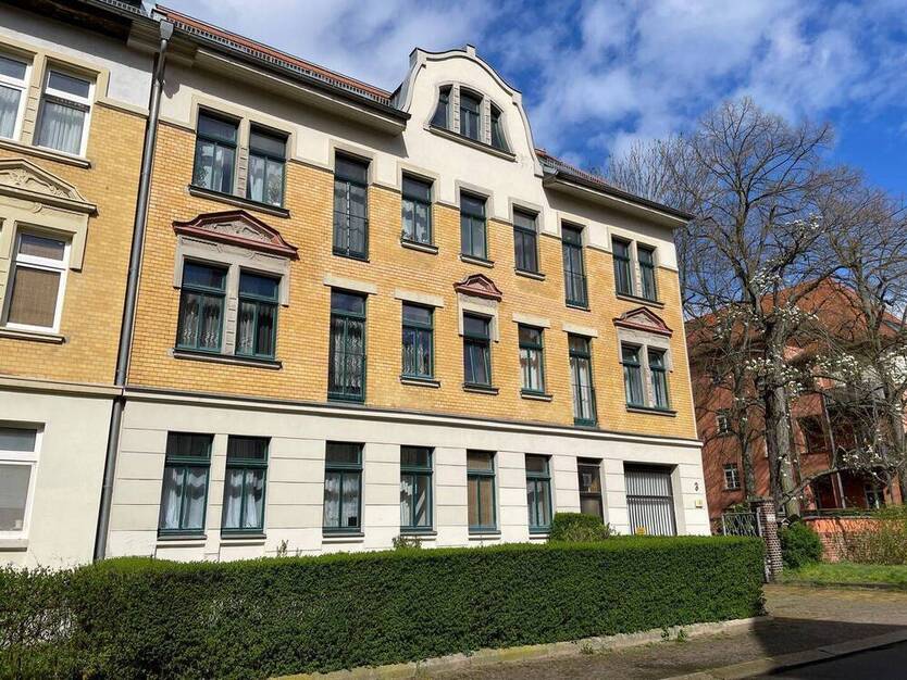 Schöne helle 2 Raum-Wohnung mit 60m² im EG