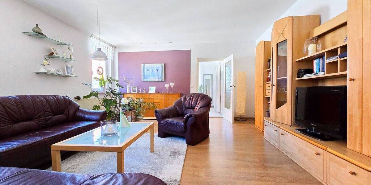 Mehrfamilienhaus, Wohnhaus Gröbzig Gröbzig - 8 Zimmer, 290 m&sup2;, 85.000&euro; | Angebot:26858802