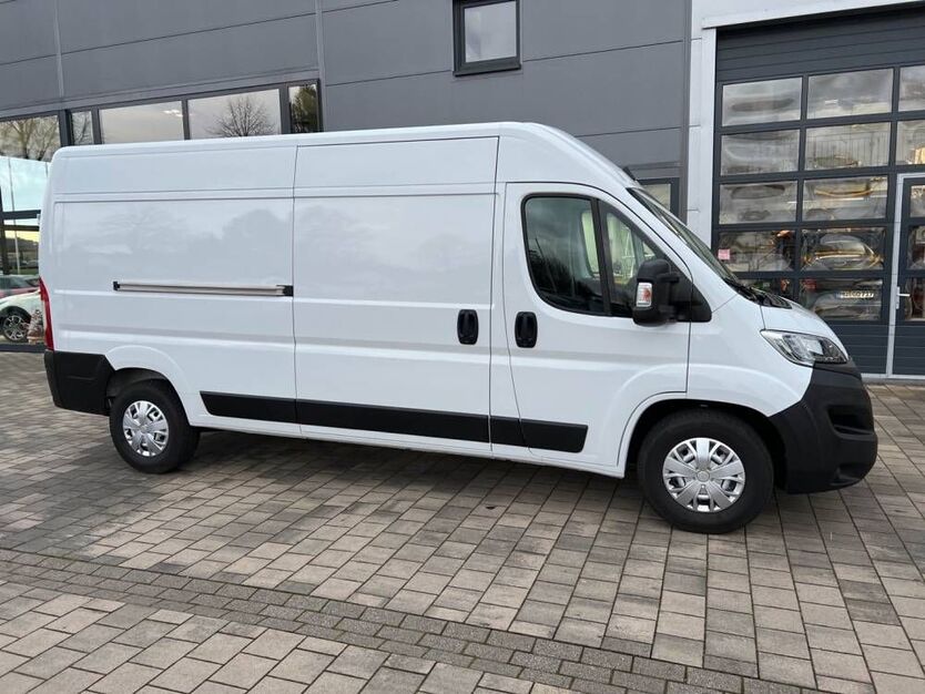 Opel Movano 7.900 km 31.470 € Nidda 63667
