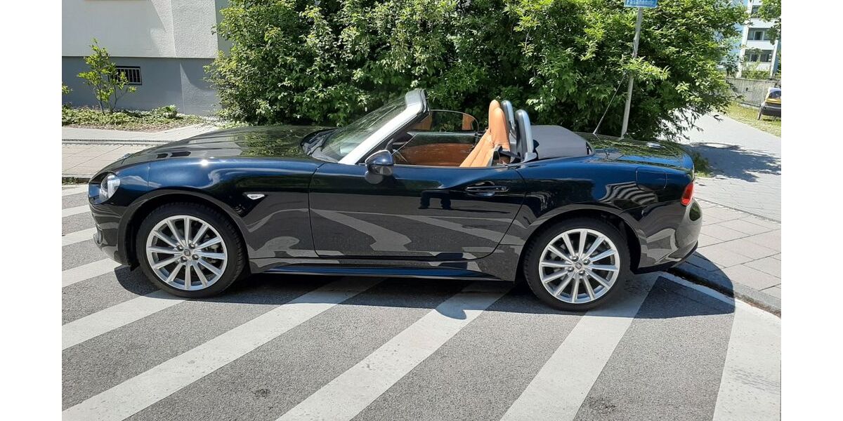 Fiat 124 Spider 18.600 km 21.450 &euro; Unterhaching 82008