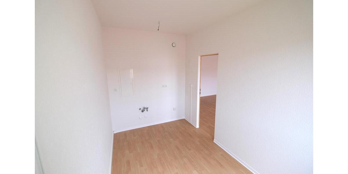 Etagenwohnung Saalfeld (Saale) - 3 Zimmer, 69 m&sup2;, 370&euro; | Angebot:26365478