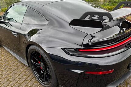 Porsche 992 6.000 km 206.992 &euro; Kirchhain 35274