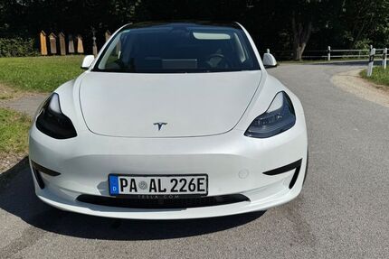 Tesla Model 3 80.000 km 26.900 &euro; Vilshofen 94474