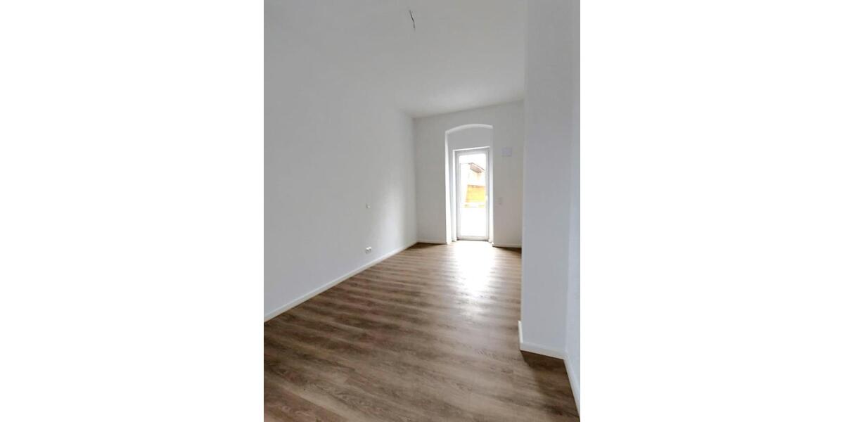 Etagenwohnung Heidenau - 3 Zimmer, 101 m&sup2;, 1.115&euro; | Angebot:26675791