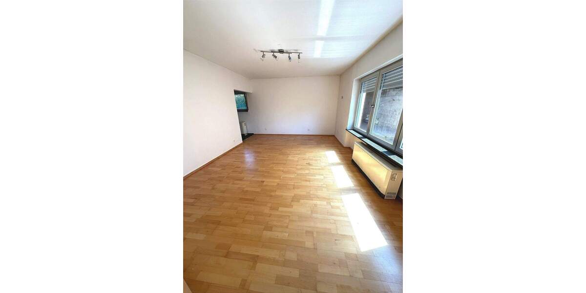 Mehrfamilienhaus, Wohnhaus Gillenfeld - 3 Zimmer, 65 m&sup2;, 570&euro; | Angebot:26026962