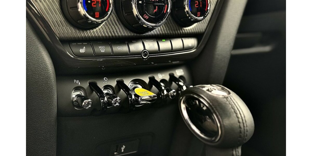 Mini Cooper Countryman All4 Cooper SE / All4 / PANO 58.000 km 24.990 &euro; Mönchengladbach 41066
