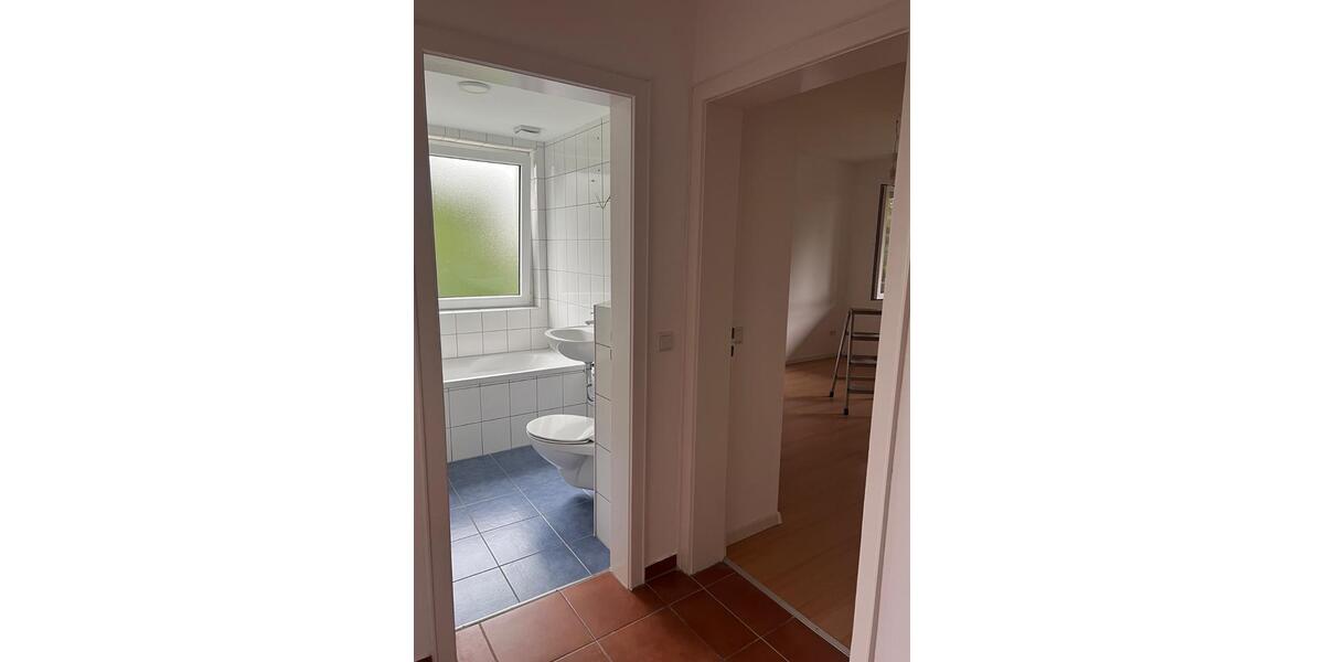 Etagenwohnung Ronnenberg - 4 Zimmer, 95 m&sup2;, 900&euro; | Angebot:26406036