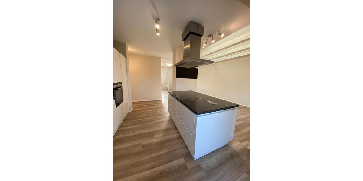 Dachgeschoßwohnung Bamberg Bamberg-Ost - 2.5 Zimmer, 72 m&sup2;, 1.100&euro; | Angebot:26284511