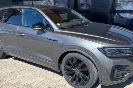 VW Touareg 182.500 km 36.500 &euro; Woringen 87789