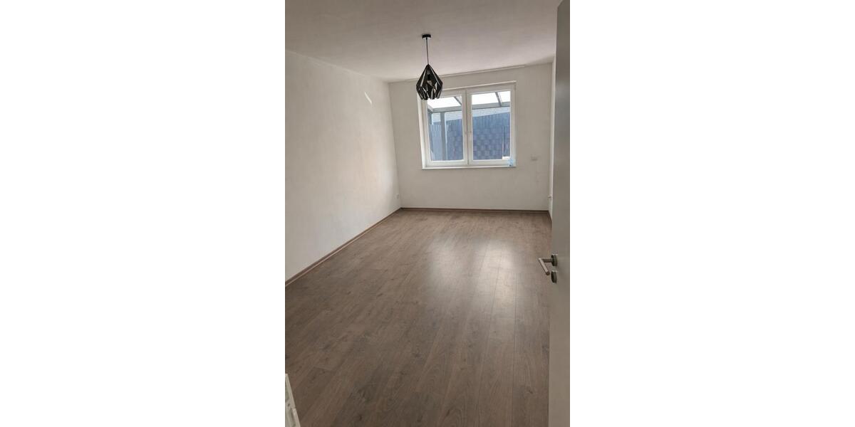 Erdgeschoßwohnung Eystrup - 3 Zimmer, 85 m&sup2;, 990&euro; | Angebot:25407735