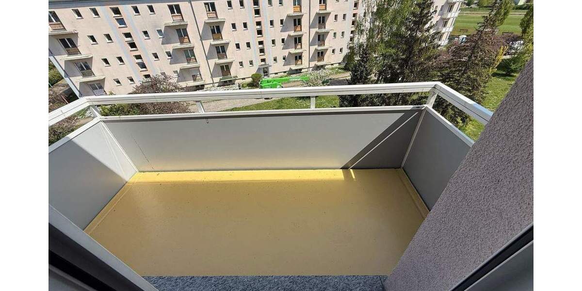 Etagenwohnung Weißenfels Neustadt - 2 Zimmer, 49 m&sup2;, 40.000&euro; | Angebot:25680429