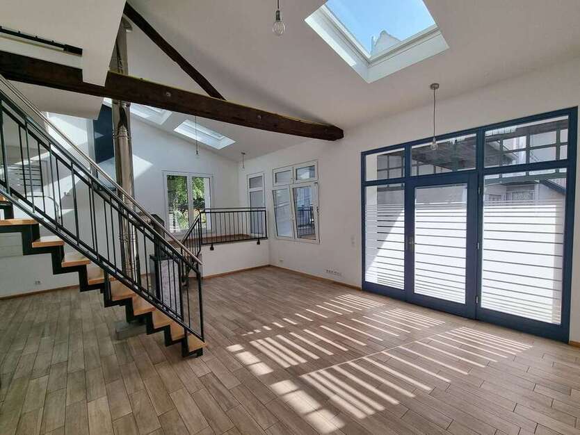 Haus zum Kaufen in Wallertheim 580.000 € 256 m²