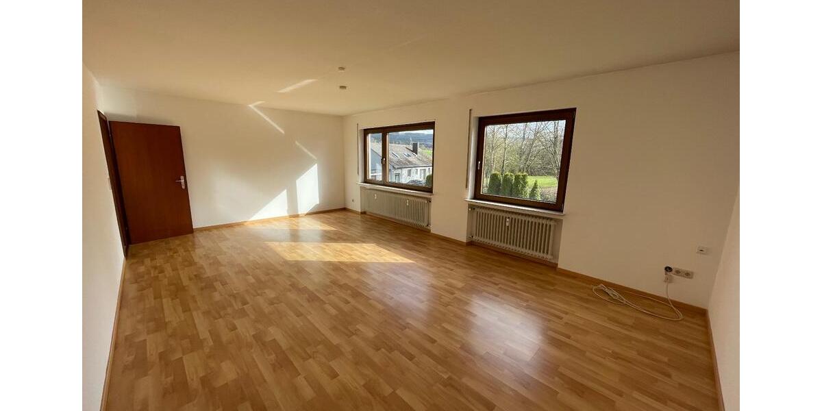 Hochparterre Morbach - 3 Zimmer, 108 m&sup2;, 650&euro; | Angebot:26409111