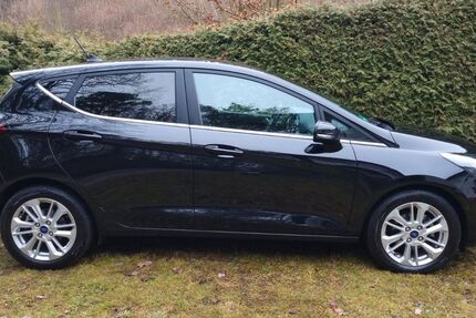 Ford Fiesta 33.615 km 17.000 &euro; Kraiburg 84559