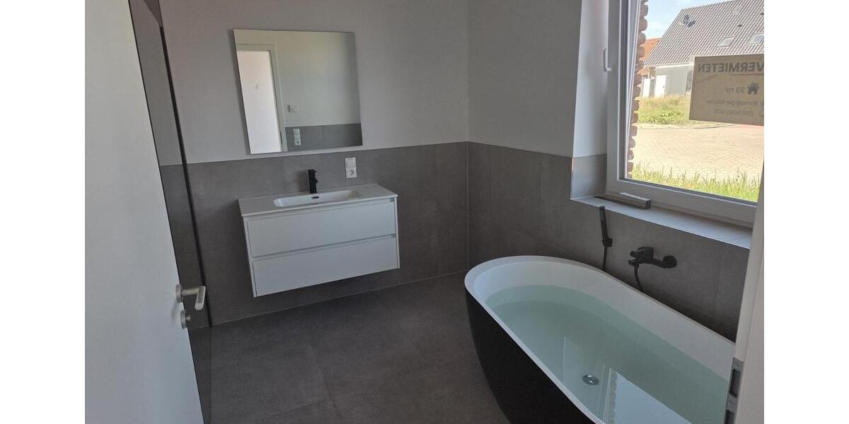 Doppelhaushälfte Wangerland - 3 Zimmer, 90 m&sup2;, 1.200&euro; | Angebot:24353137