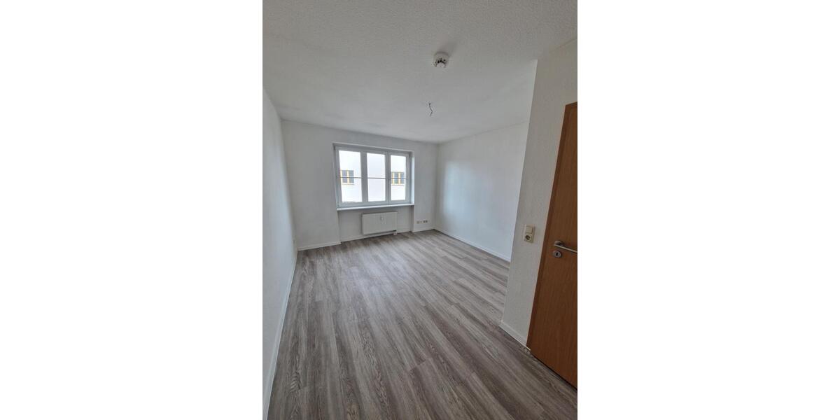 Etagenwohnung Magdeburg Neue Neustadt - 4 Zimmer, 92 m&sup2;, 668&euro; | Angebot:25547016