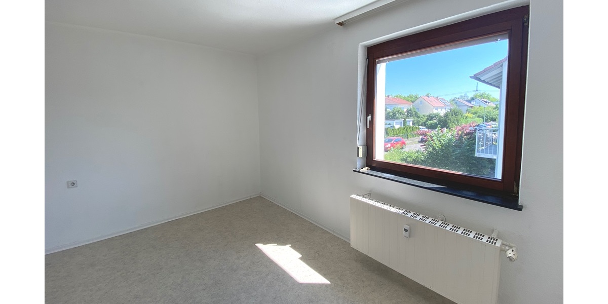 Neu-Ulm: Modernisiertes Mehrfamilienhaus (DHH) mit idyllischem Garten in Donau-Nähe - Mehrfamilienhaus, Wohnhaus Neu-Ulm / Offenhausen Offenhausen | Angebot:27262163