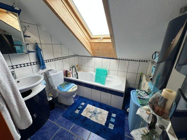 Dachgeschoßwohnung Singen (Hohentwiel) - 2 Zimmer, 47 m&sup2;, 128.000&euro; | Angebot:26606974