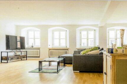 Großzügige Altstadtwohnung mit einzigartiger Dachterrasse m zimmer