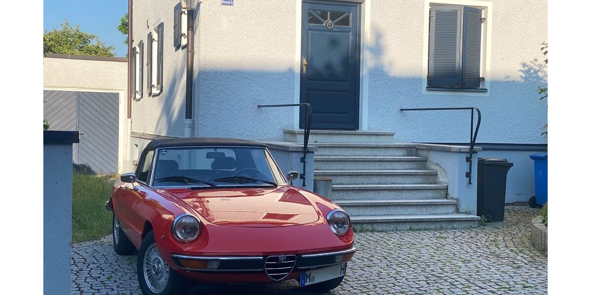 Alfa Romeo Spider 68.800 km 25.900 &euro; München 81377