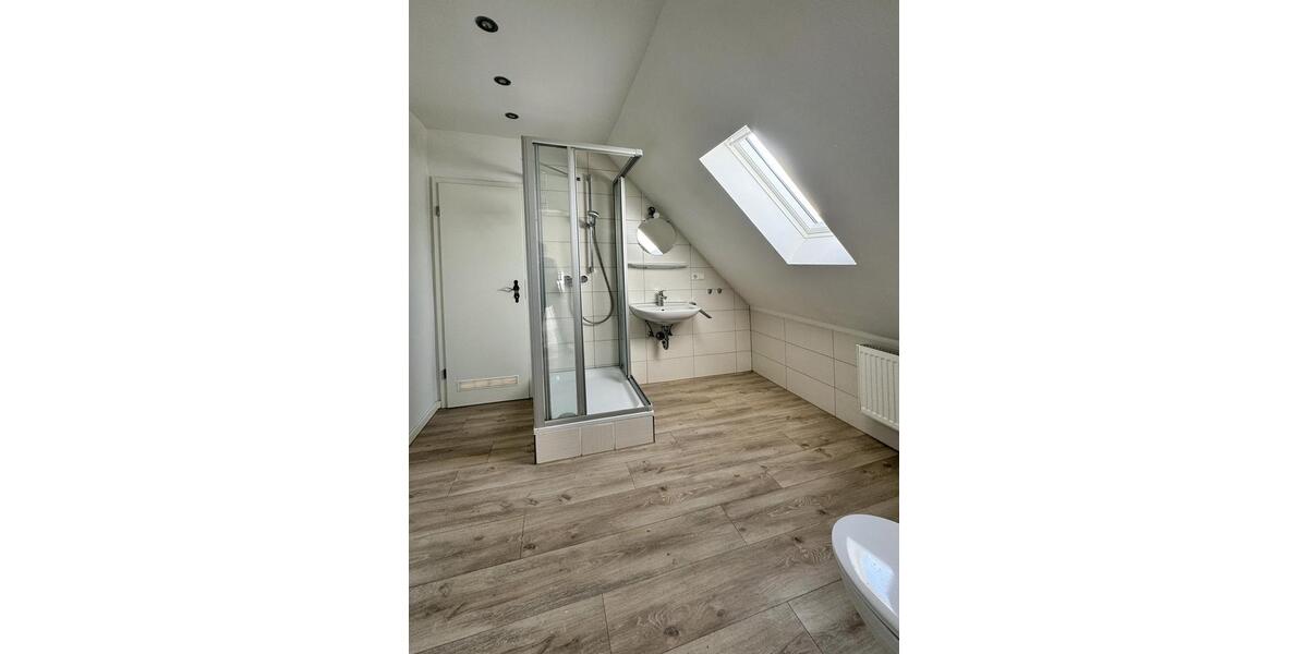 Dachgeschoßwohnung Graben-Neudorf Neudorf - 2.5 Zimmer, 64 m&sup2;, 630&euro; | Angebot:25943173