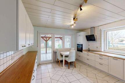 Haus Hamm Herringen - 7 Zimmer, 179 m&sup2;, 380.000&euro; | Angebot:25686296