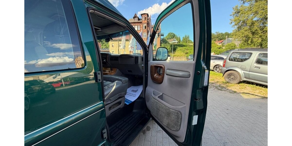 Chevrolet Astro 