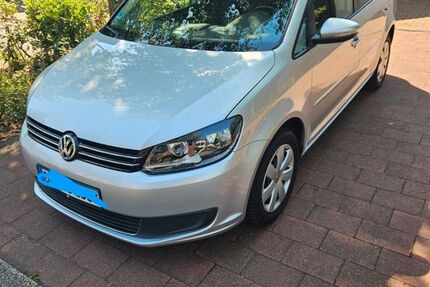 VW Touran 90.000 km 10.400 &euro; Oberhausen 46149