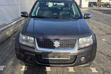 Suzuki Grand Vitara 92.379 km 10.499 &euro; Wiesbaden 65201