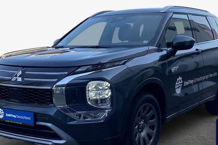 Mitsubishi Plug-in Hybrid Outlander 13.380 km 47.480 &euro; Neu-Ulm 89231
