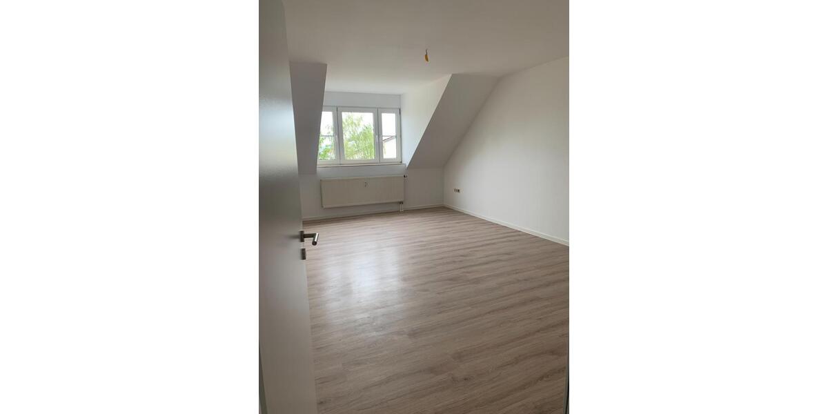 Etagenwohnung Klötze - 2 Zimmer, 62 m&sup2;, 425&euro; | Angebot:25405664